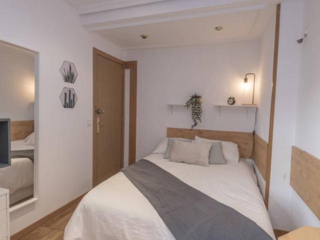 Shared Living/Roommate 6 Dormitorio Madrid Madrid ES103657384