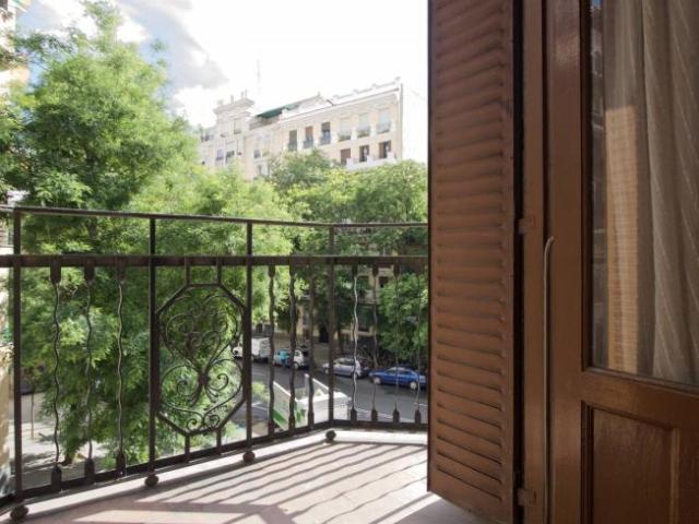 Shared Living/Roommate 6 Dormitorio Madrid Madrid ES103658403