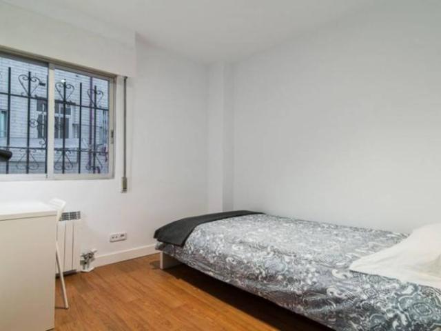 Shared Living/Roommate 6 Dormitorio Madrid Madrid ES103658504