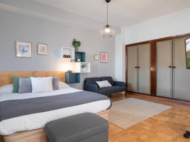 Shared Living/Roommate 6 Dormitorio Madrid Madrid ES103658268