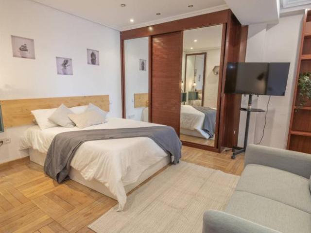 Shared Living/Roommate 6 Dormitorio Madrid Madrid ES103658277