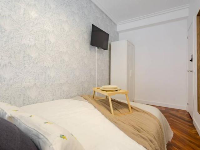 Shared Living/Roommate 6 Dormitorio Madrid Madrid ES103697045