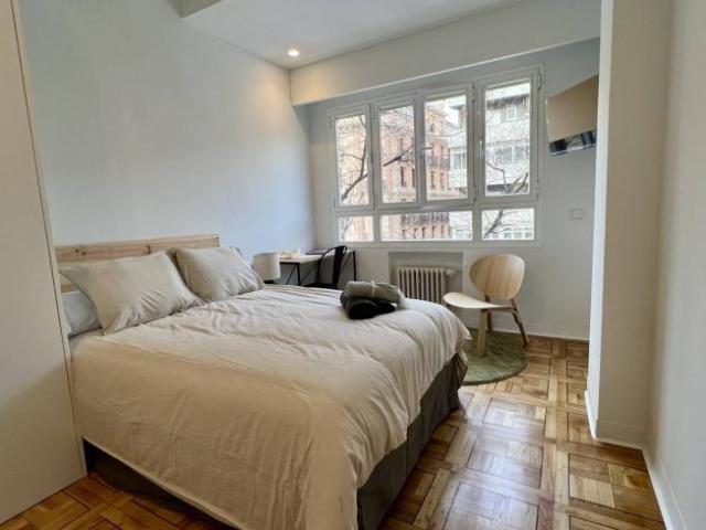 Shared Living/Roommate 6 Dormitorio Madrid Madrid ES103925243