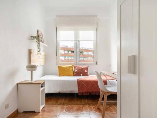 Shared Living/Roommate 6 Dormitorio Madrid Madrid ES104565344