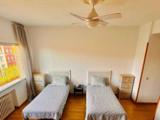 Shared Living/Roommate 6 Dormitorio Madrid Madrid ES104713579