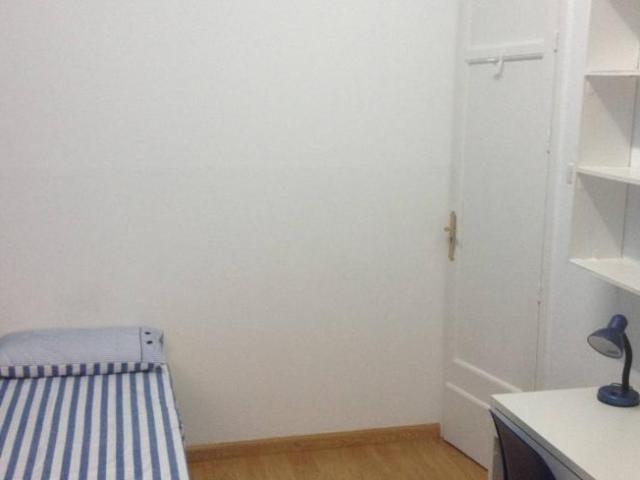 Shared Living/Roommate 6 Dormitorio Madrid Madrid ES104829266