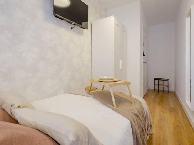 Shared Living/Roommate 6 Dormitorio Madrid Madrid ES104845323