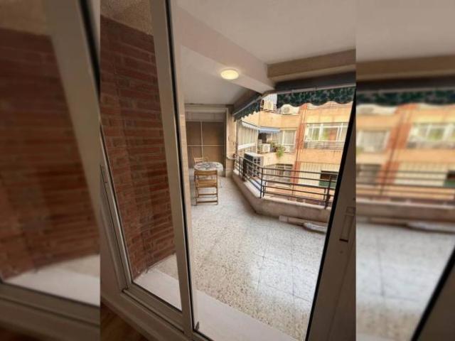 Shared Living/Roommate 6 Dormitorio Alicante Alicante ES92876753