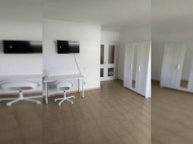 Shared Living/Roommate 6 Dormitorio Almeria Almeria ELS90642030