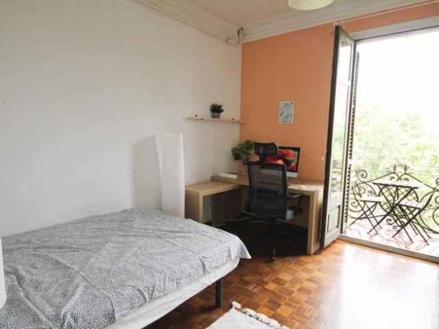 Shared Living/Roommate 6 Dormitorio Barcelona Barcelona ELS99521486