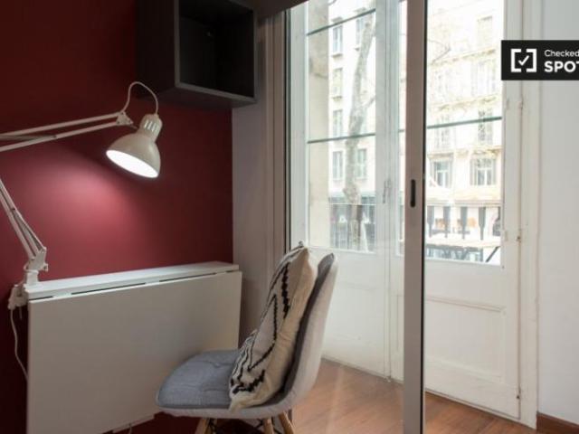 Shared Living/Roommate 6 Dormitorio Barcelona Barcelona ES94212172