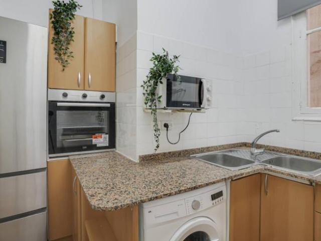 Shared Living/Roommate 6 Dormitorio Barcelona Barcelona ES96690774