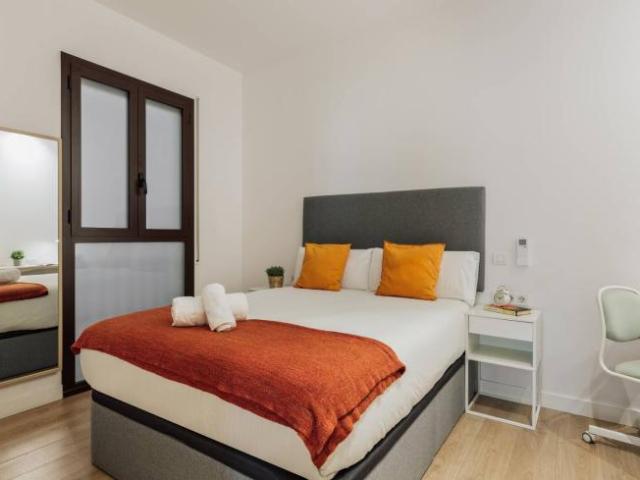 Shared Living/Roommate 6 Dormitorio Barcelona Barcelona ES100177809