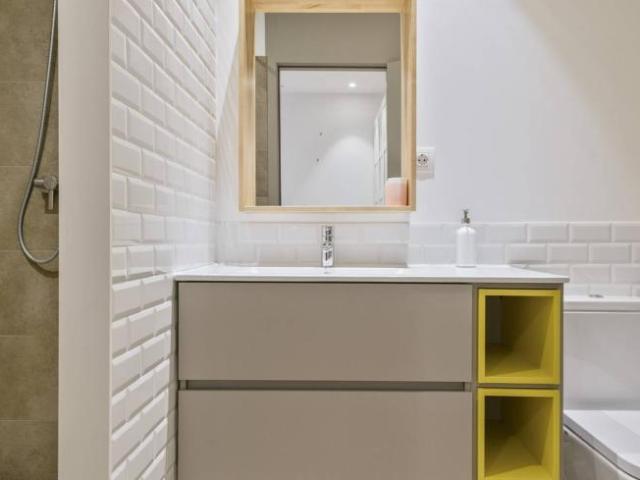 Shared Living/Roommate 6 Dormitorio Barcelona Barcelona ES100177895