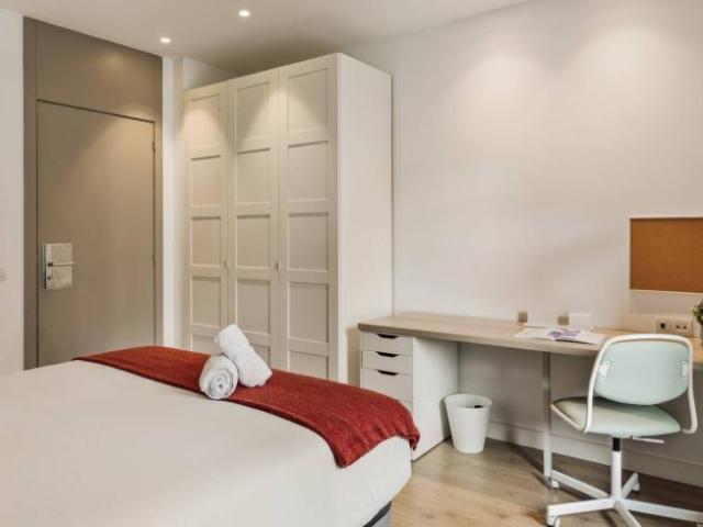 Shared Living/Roommate 6 Dormitorio Barcelona Barcelona ES100177981