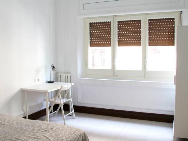 Shared Living/Roommate 6 Dormitorio Barcelona Barcelona ES101813856