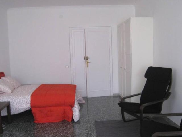 Shared Living/Roommate 6 Dormitorio Barcelona Barcelona ES101822237