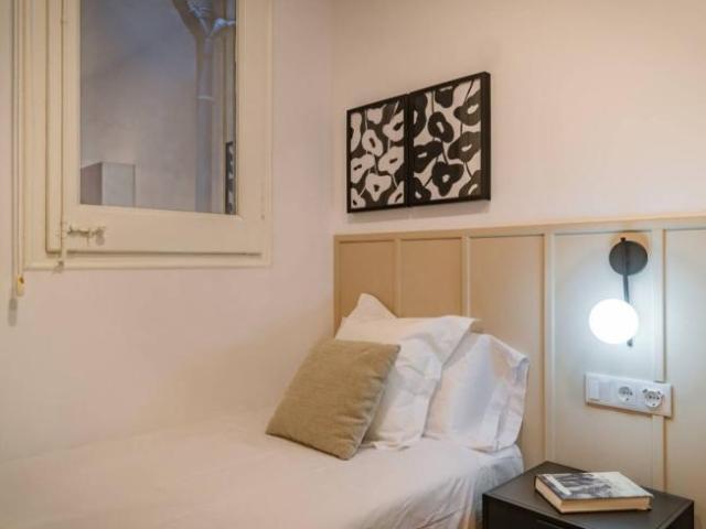 Shared Living/Roommate 6 Dormitorio Barcelona Barcelona ES101835524
