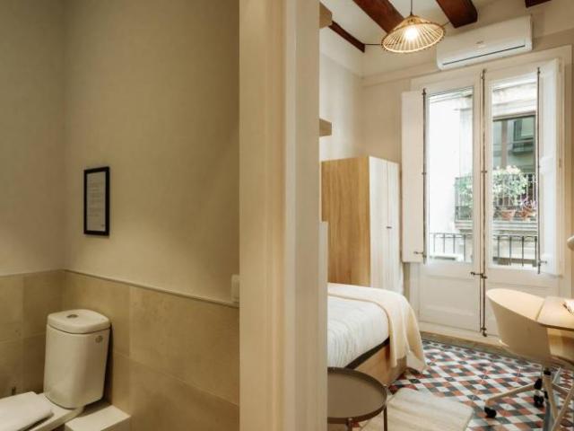 Shared Living/Roommate 6 Dormitorio Barcelona Barcelona ES101839916