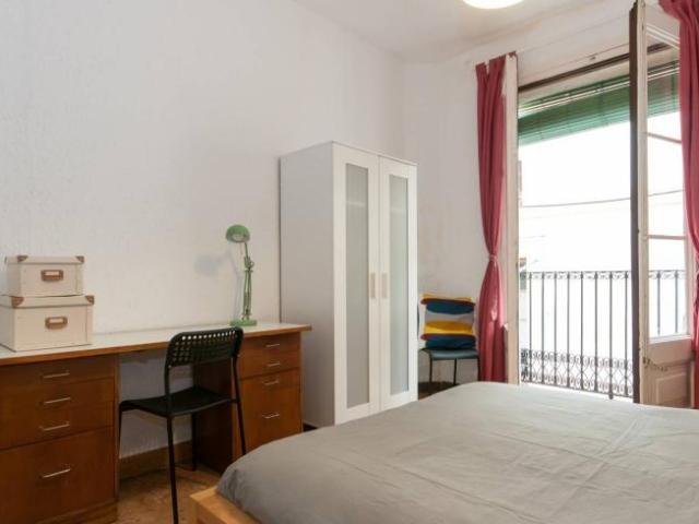 Shared Living/Roommate 6 Dormitorio Barcelona Barcelona ES101020867