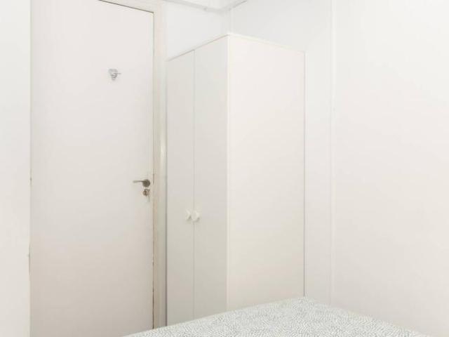 Shared Living/Roommate 6 Dormitorio Barcelona Barcelona ES103580407