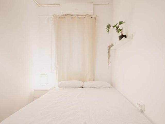 Shared Living/Roommate 6 Dormitorio Barcelona Barcelona ES103580772