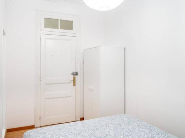 Shared Living/Roommate 6 Dormitorio Barcelona Barcelona ES103580793
