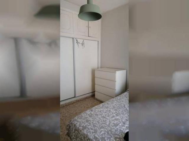 Shared Living/Roommate 6 Dormitorio Cordoba Cordoba ES81082337