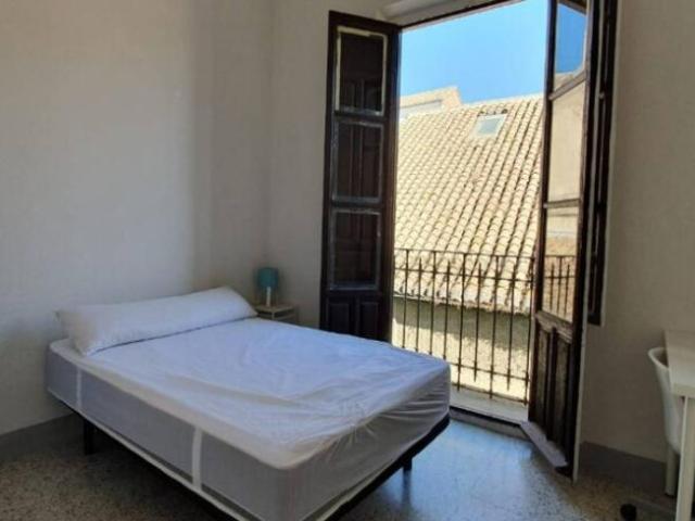 Shared Living/Roommate 6 Dormitorio Granada Granada ES101513499