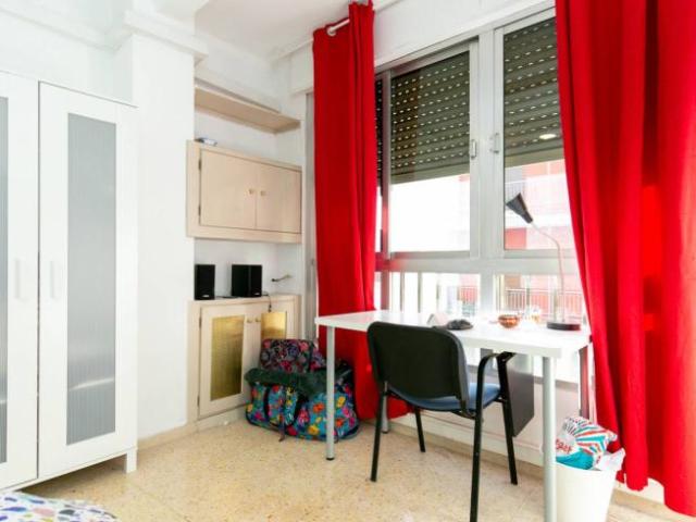 Shared Living/Roommate 6 Dormitorio Granada Granada ES101530192