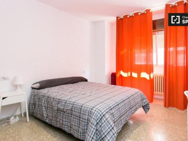 Shared Living/Roommate 6 Dormitorio Granada Granada ES101530748