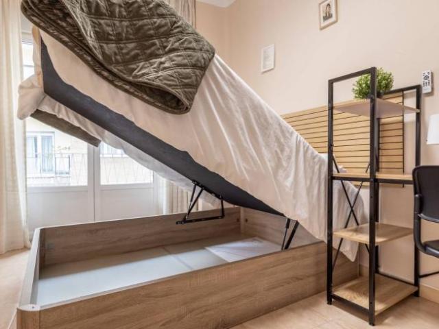 Shared Living/Roommate 6 Dormitorio Granada Granada ES97428578