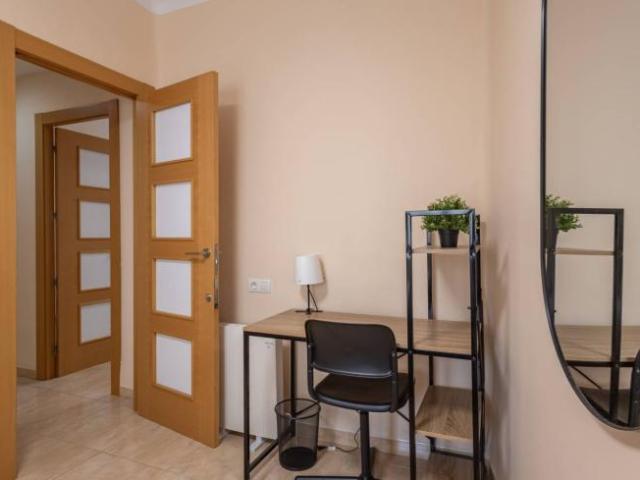 Shared Living/Roommate 6 Dormitorio Granada Granada ES97428618