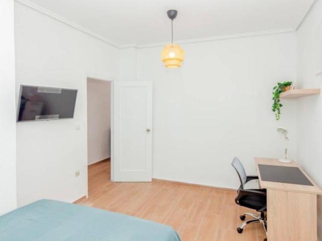 Shared Living/Roommate 6 Dormitorio Valencia Valencia ES104845470
