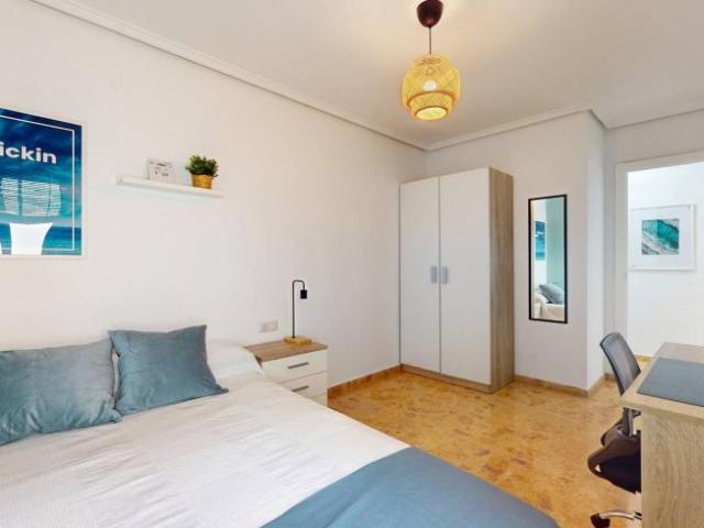 Shared Living/Roommate 6 Dormitorio Valencia Valencia ES104845605