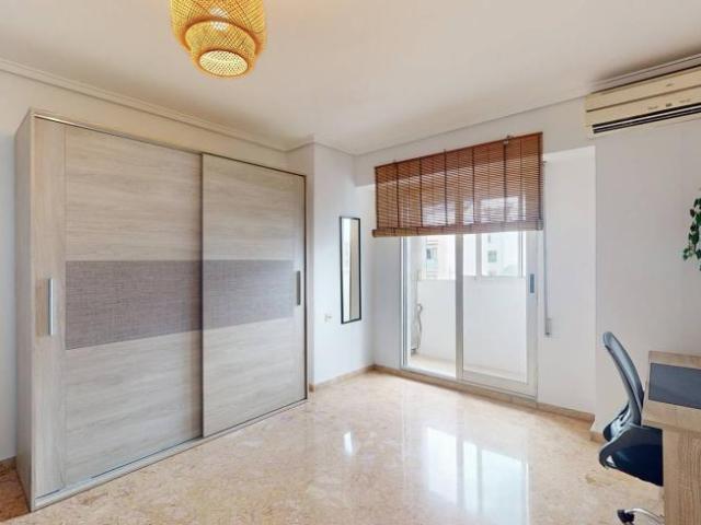 Shared Living/Roommate 6 Dormitorio Valencia Valencia ES104845627