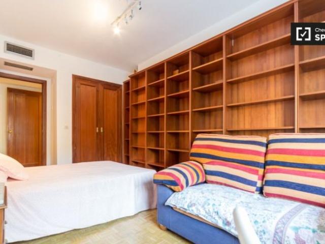 Shared Living/Roommate 6 Dormitorio Valencia Valencia ES101823219