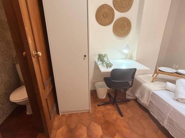 Shared Living/Roommate 6 Dormitorio Valencia Valencia ES101990324