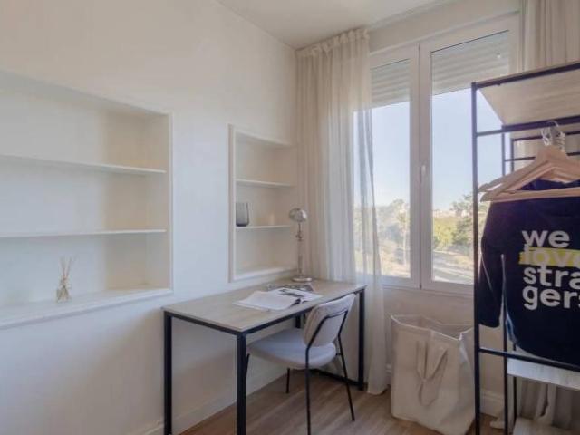 Shared Living/Roommate 6 Dormitorio Valencia Valencia ES103340313