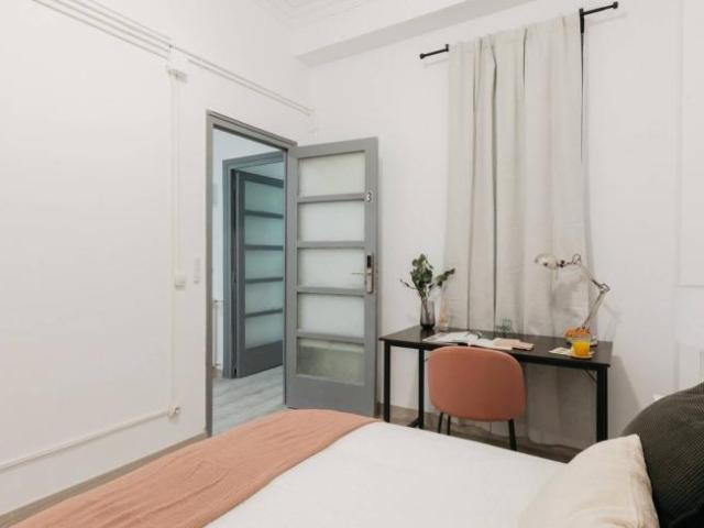 Shared Living/Roommate 6 Dormitorio Valencia Valencia ES103340366