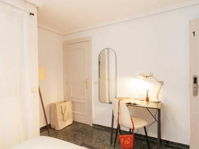 Shared Living/Roommate 6 Dormitorio Valencia Valencia ES103340887