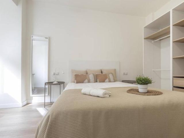 Shared Living/Roommate 6 Dormitorio Valencia Valencia ES103657446