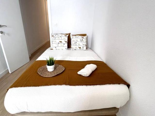 Shared Living/Roommate 6 Dormitorio Valencia Valencia ES103657457