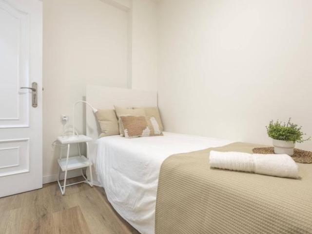 Shared Living/Roommate 6 Dormitorio Valencia Valencia ES103658208