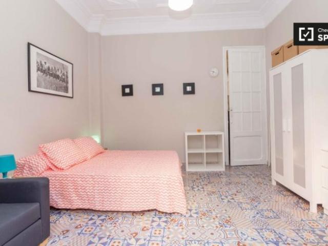 Shared Living/Roommate 6 Dormitorio Valencia Valencia ES91327554