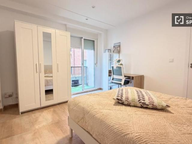 Shared Living/Roommate 6 Dormitorio Valencia Valencia ES98334203