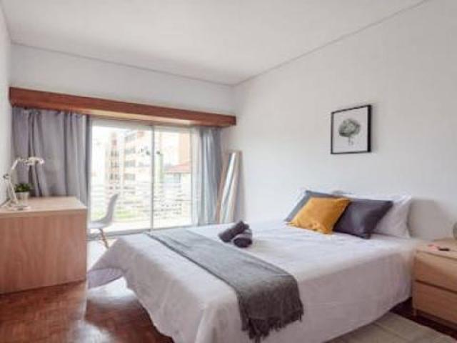 shared living/roommate 6 quarto, Lisbon Lisbon 1000 286 DS86892882