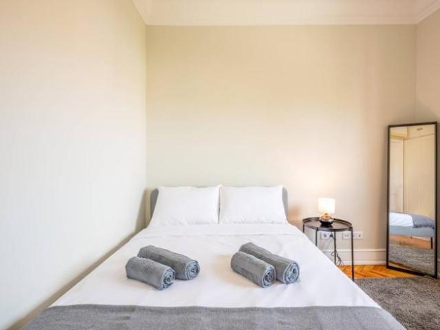 shared living/roommate 6 quarto, lisbon lisbon 1000 300 DLS101818026
