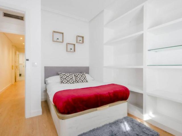 Shared Living/Roommate 8 Dormitorio Madrid Madrid ELS101820022