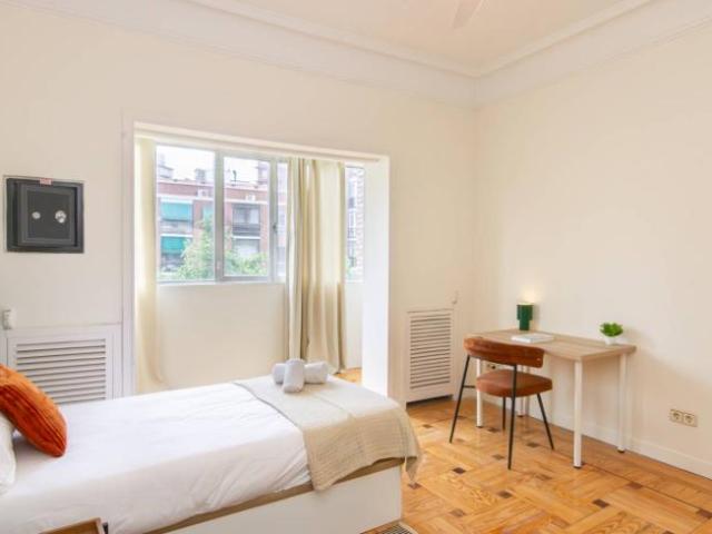 Shared Living/Roommate 8 Dormitorio Madrid Madrid ES98343244